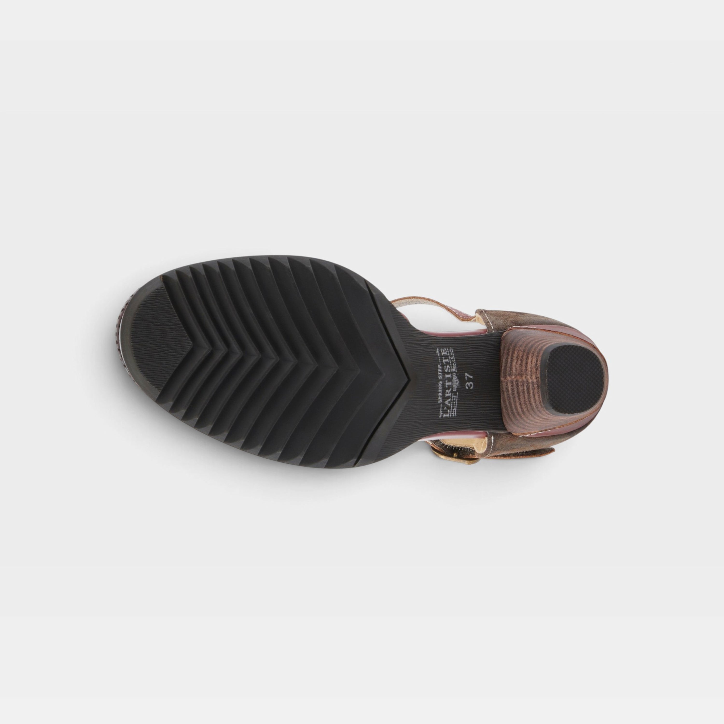 L'Artiste Parchelle Mary Jane shoes in Bordeaux, outsole view
