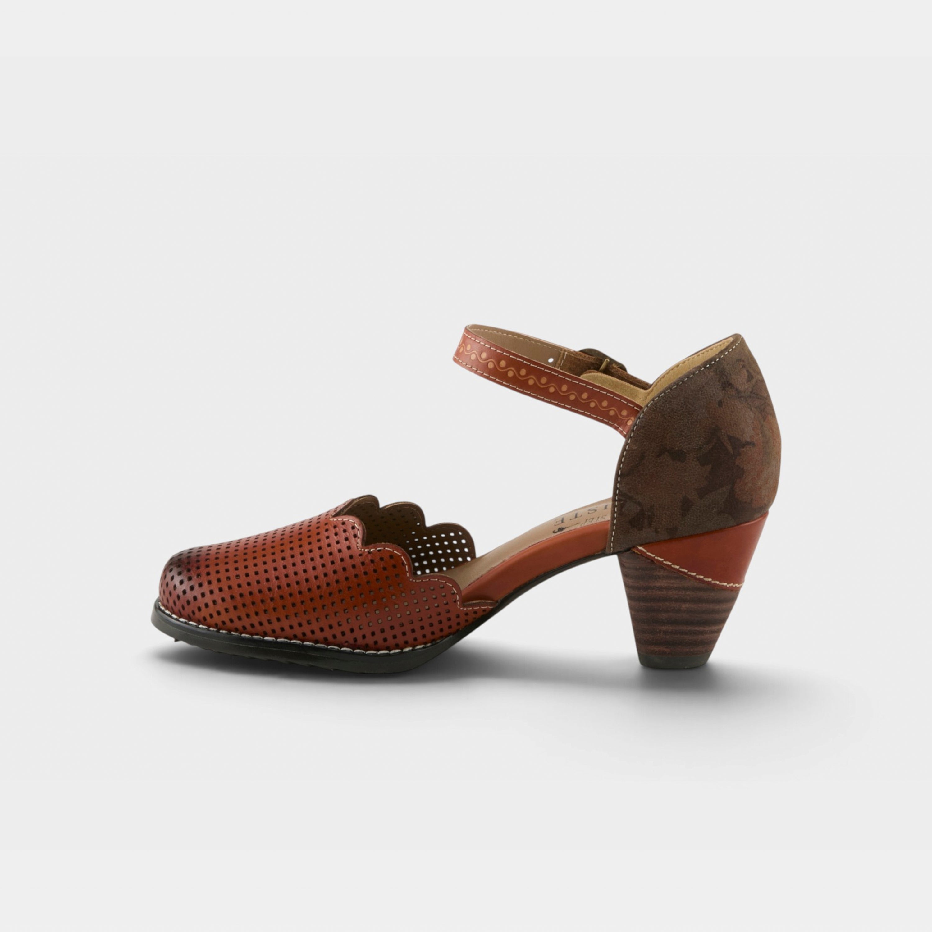 L'Artiste Parchelle Mary Jane shoes in Camel, side view