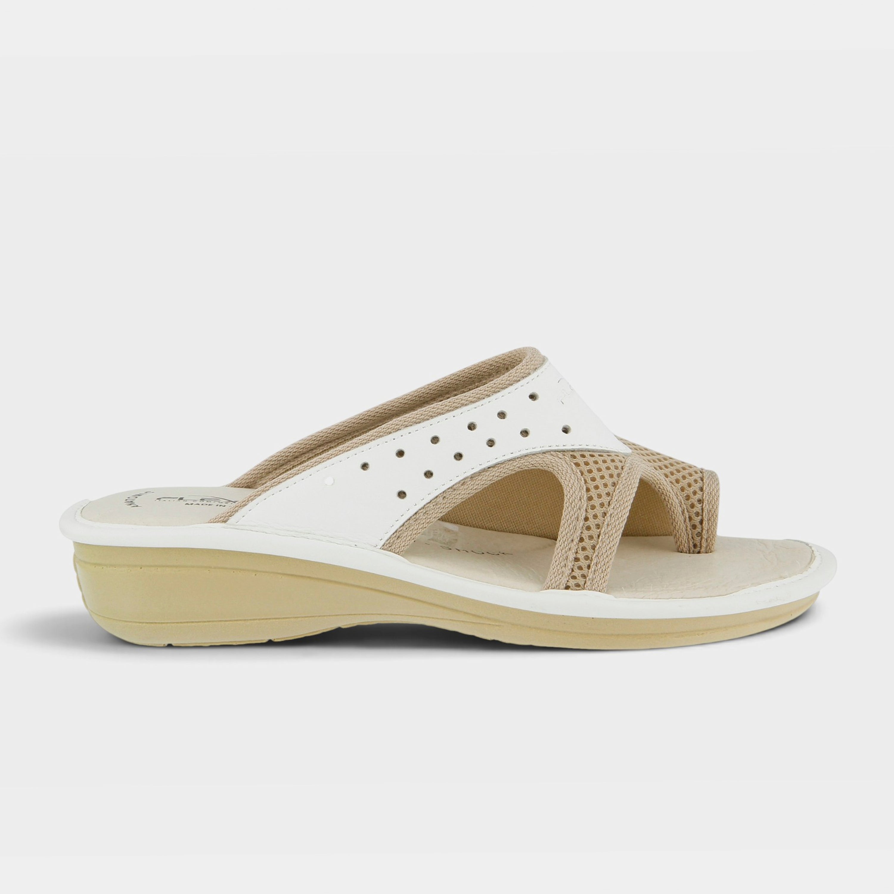 Flexus Pascalle White Sandal