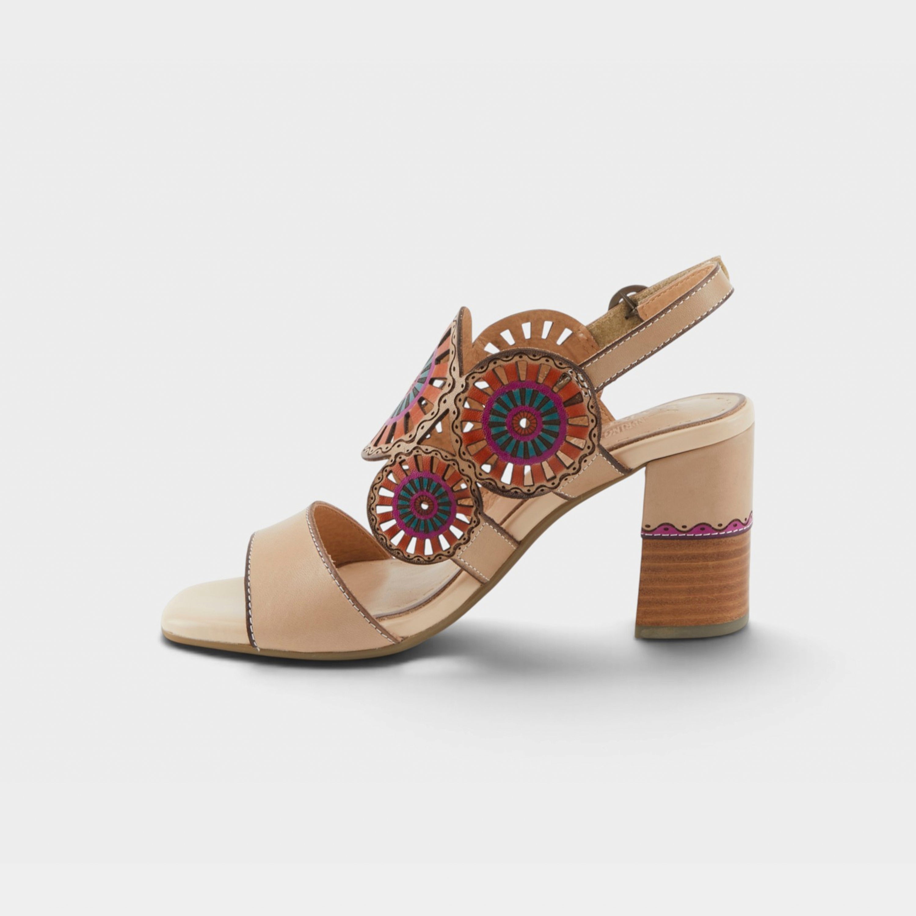 L'Artiste Pinwheel sandals in Beige, side view