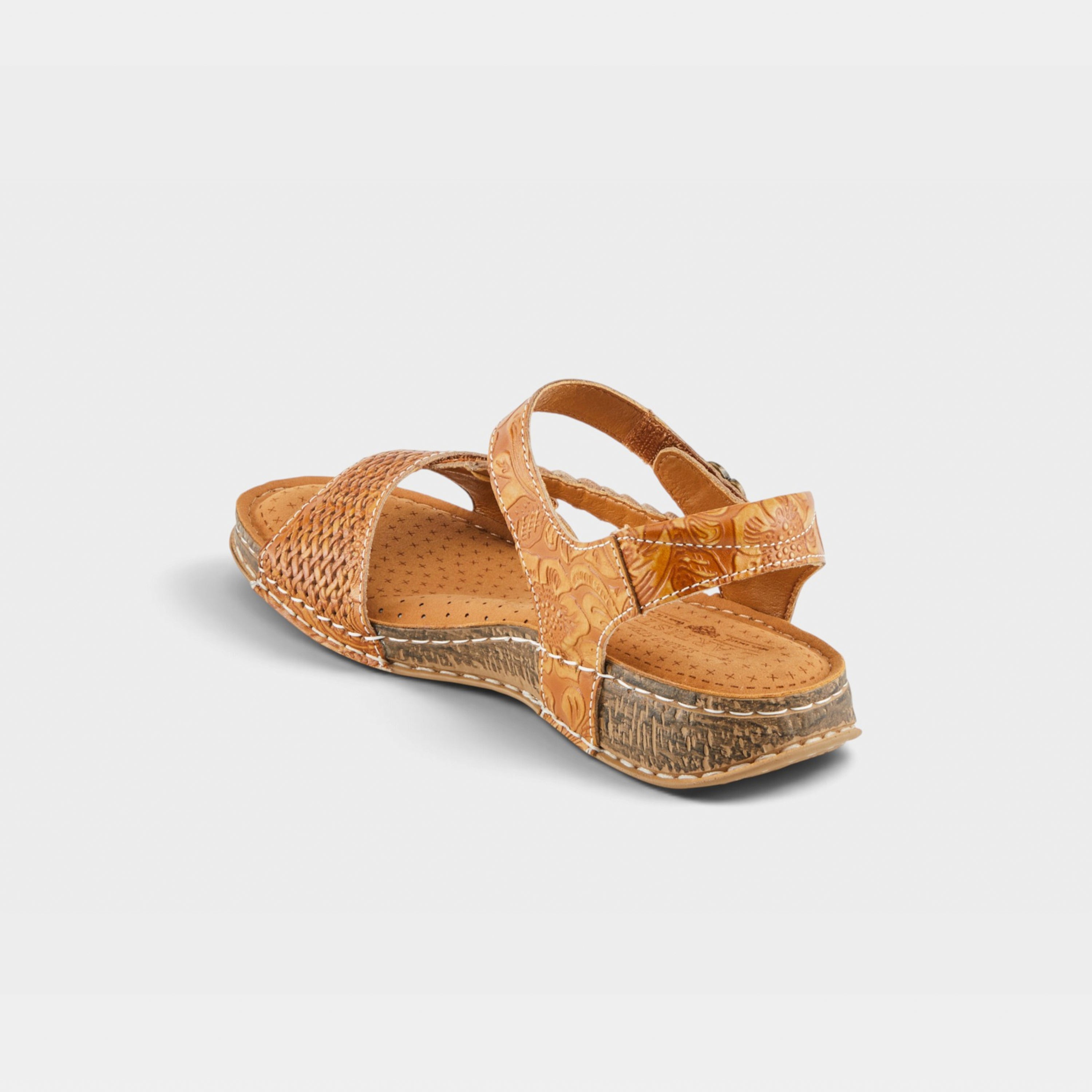L'Artiste Popular sandal in Camel, alternate angle view