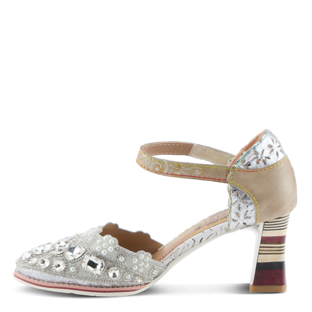 L'Artiste L'ARTISTE QUEENLATIFAH SHOES shoe in black multi with handcrafted leather design