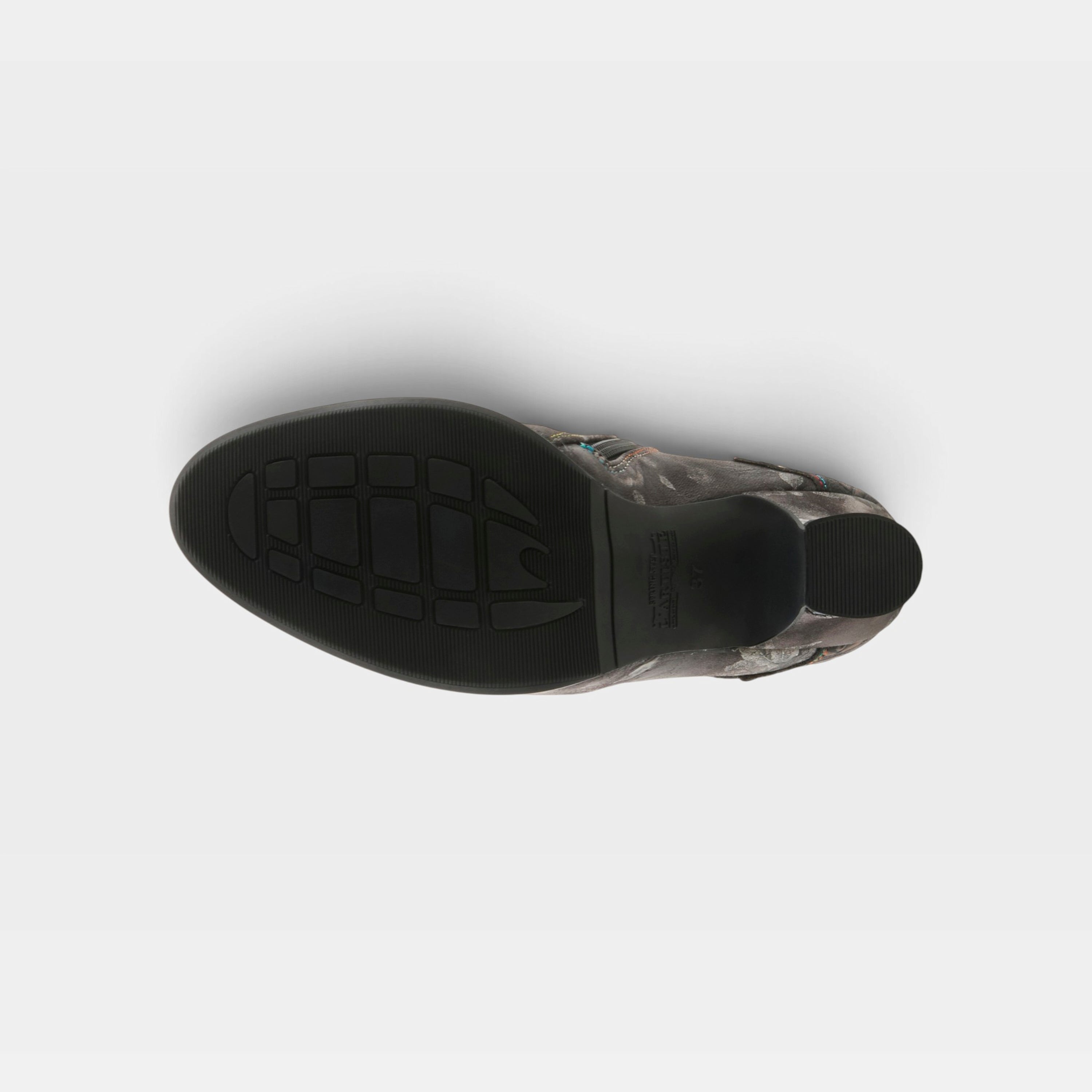 L'Artiste Roselia-Stunin boots in Black Multi, outsole view
