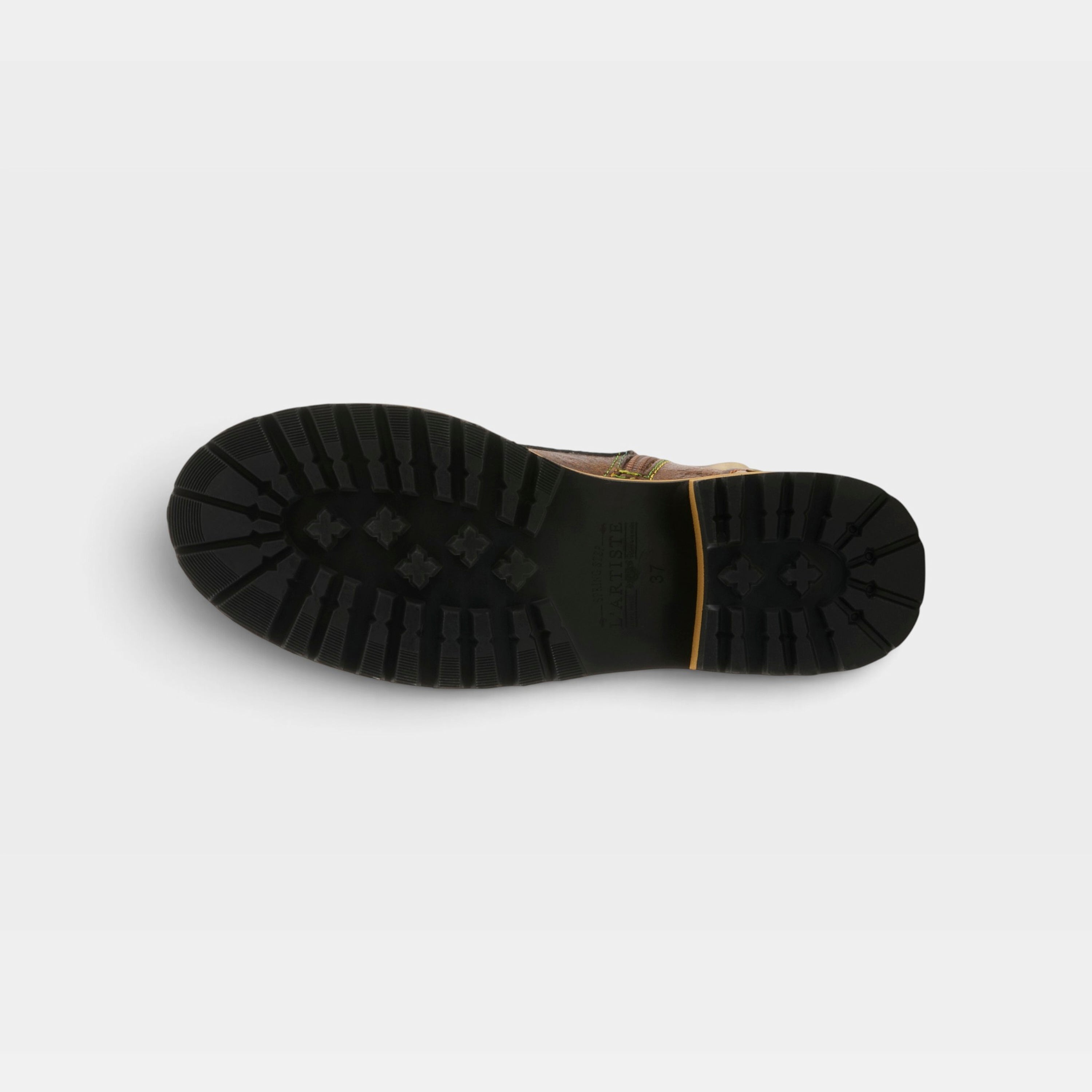 L'Artiste Rugup booties in Brown Multi, outsole view