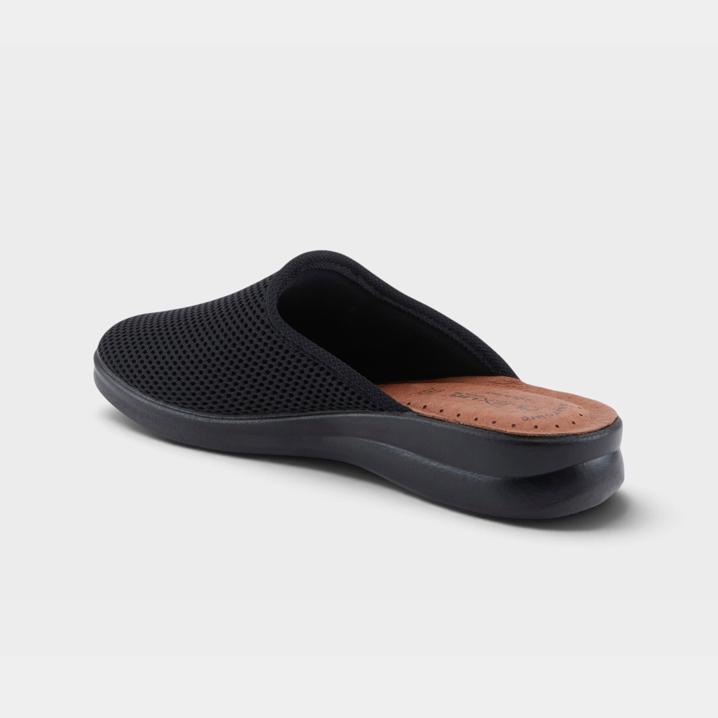 Flexus Scuff Black Slipper