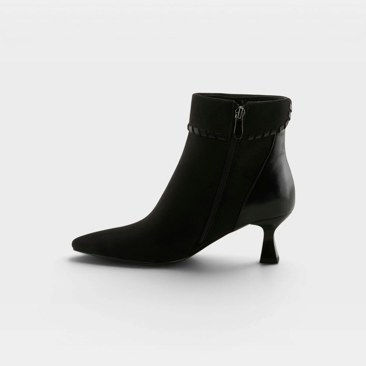 Azura – Sidesaddle – Black – Boot