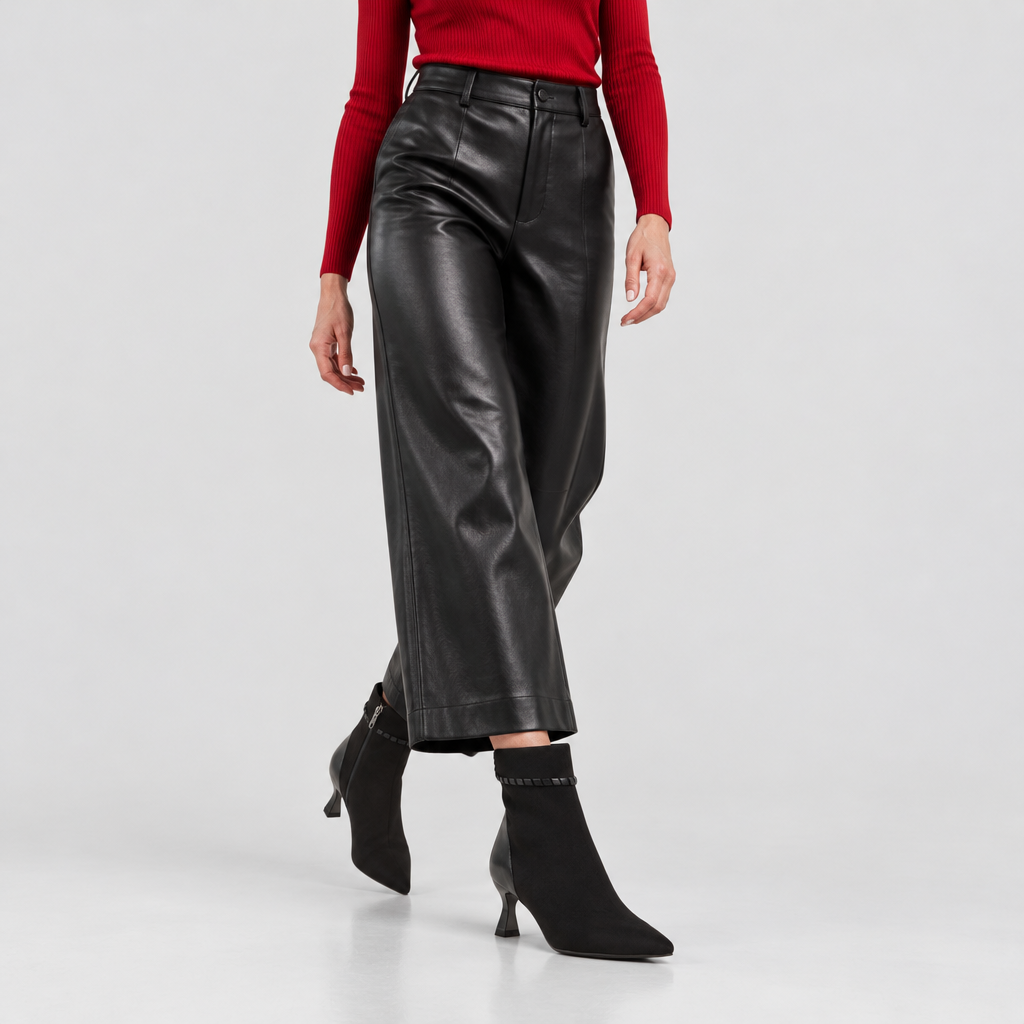 Azura SIDESADDLE BOOTS – on-foot lifestyle view