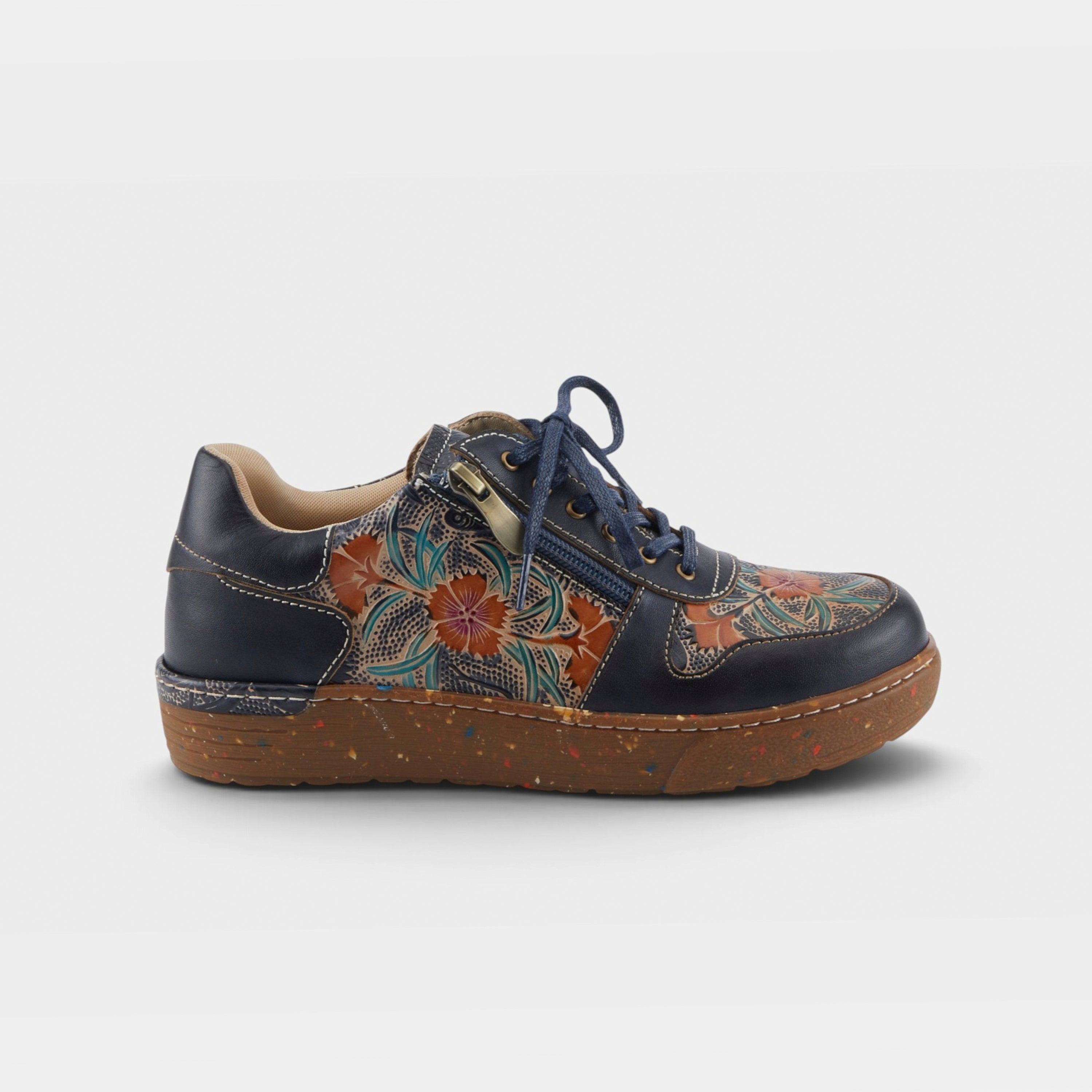L'Artiste Sincerity sneakers in Navy Multi, hero view