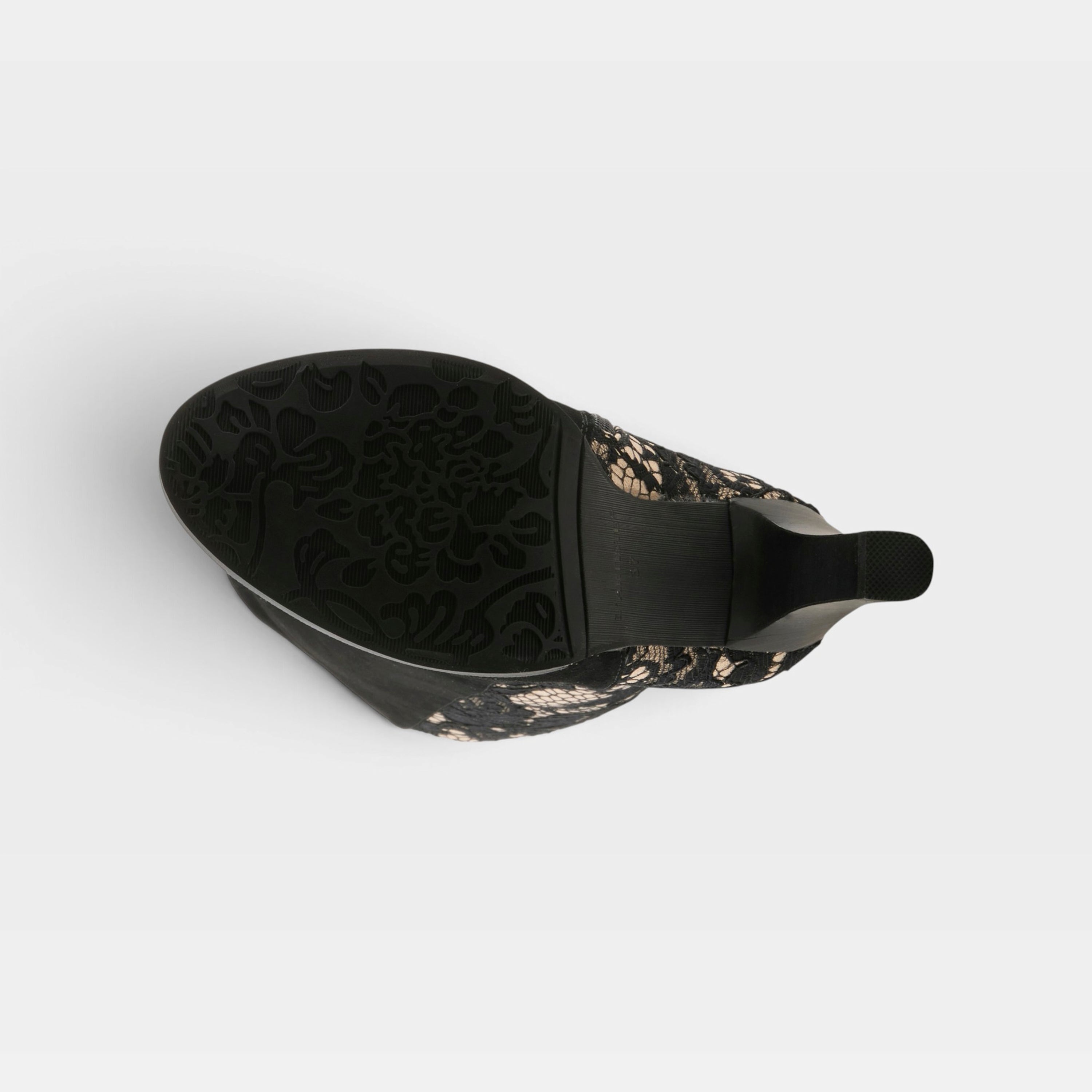 L'Artiste Sultana boots in Black Multi Suede, outsole view