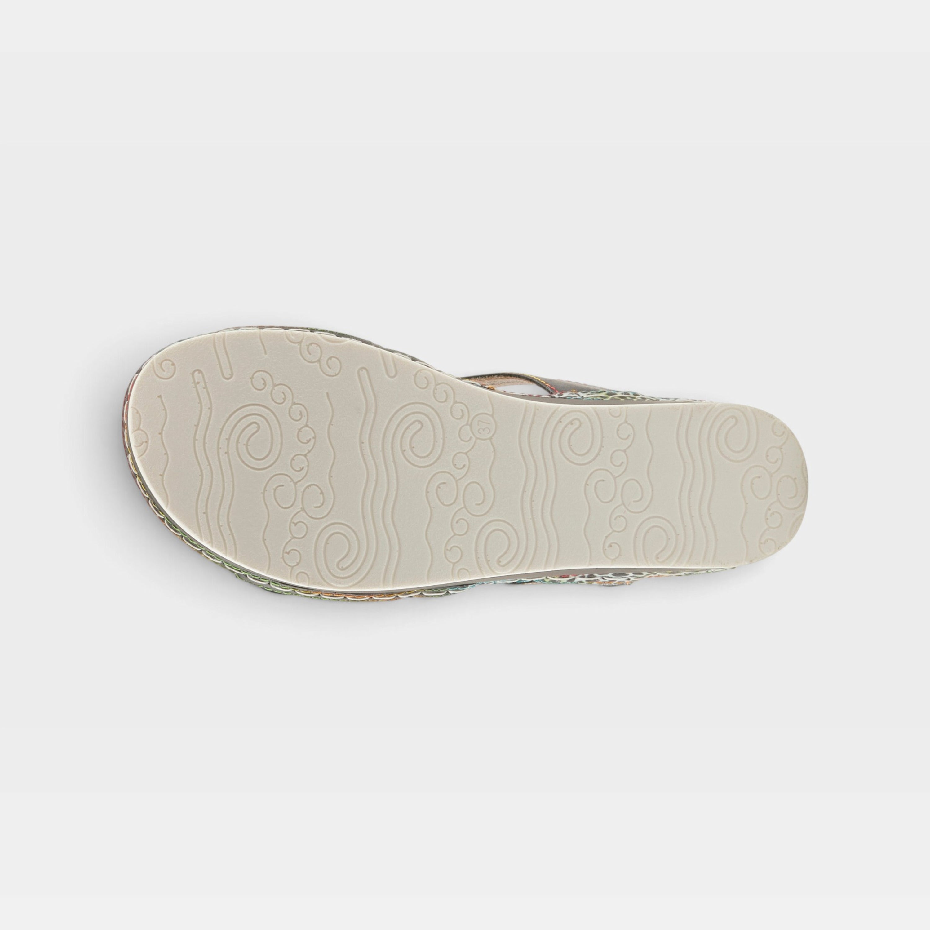 L'Artiste Sumacah sandal in Black Multi, outsole view