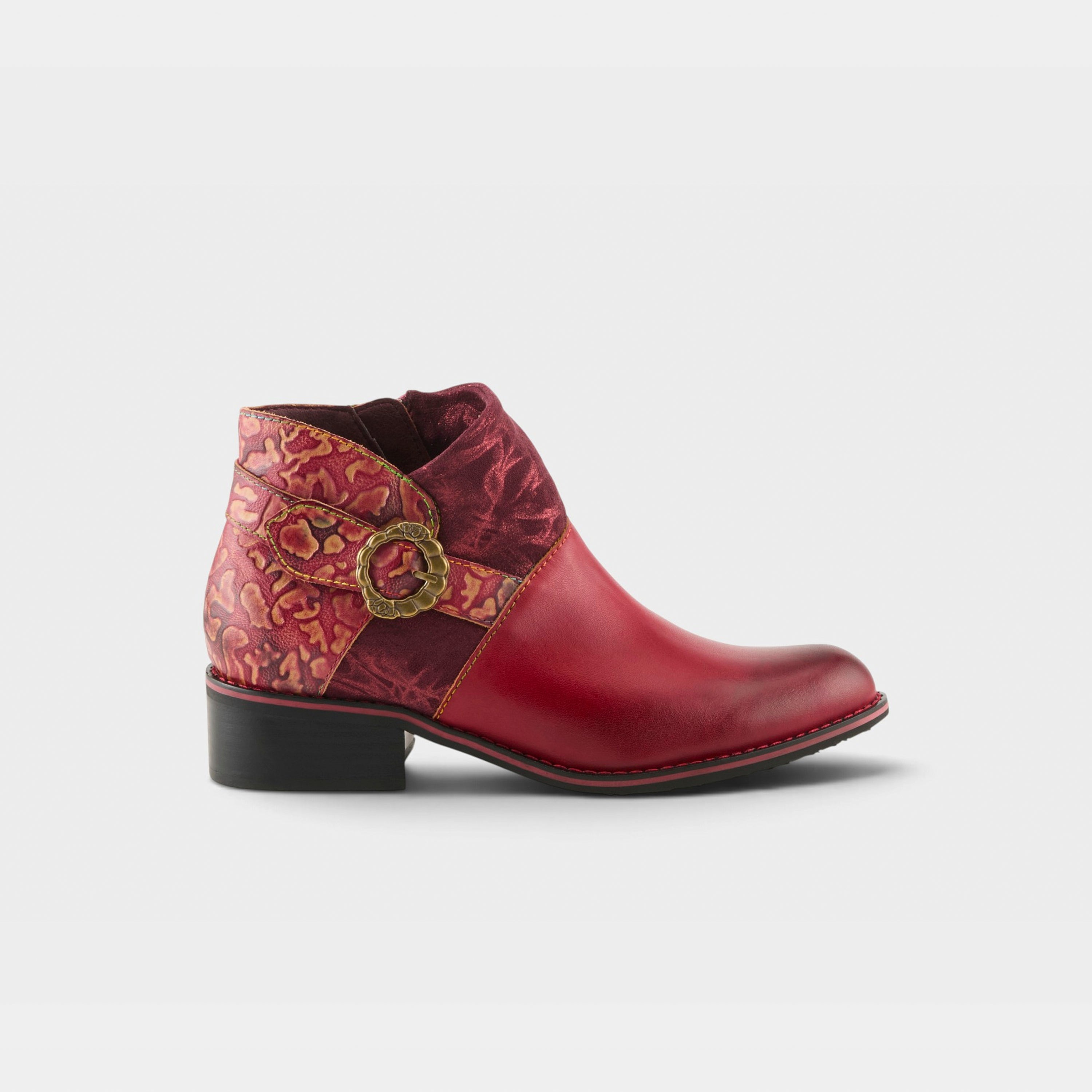 L'Artiste Tiatia boots in Bordeaux, hero view
