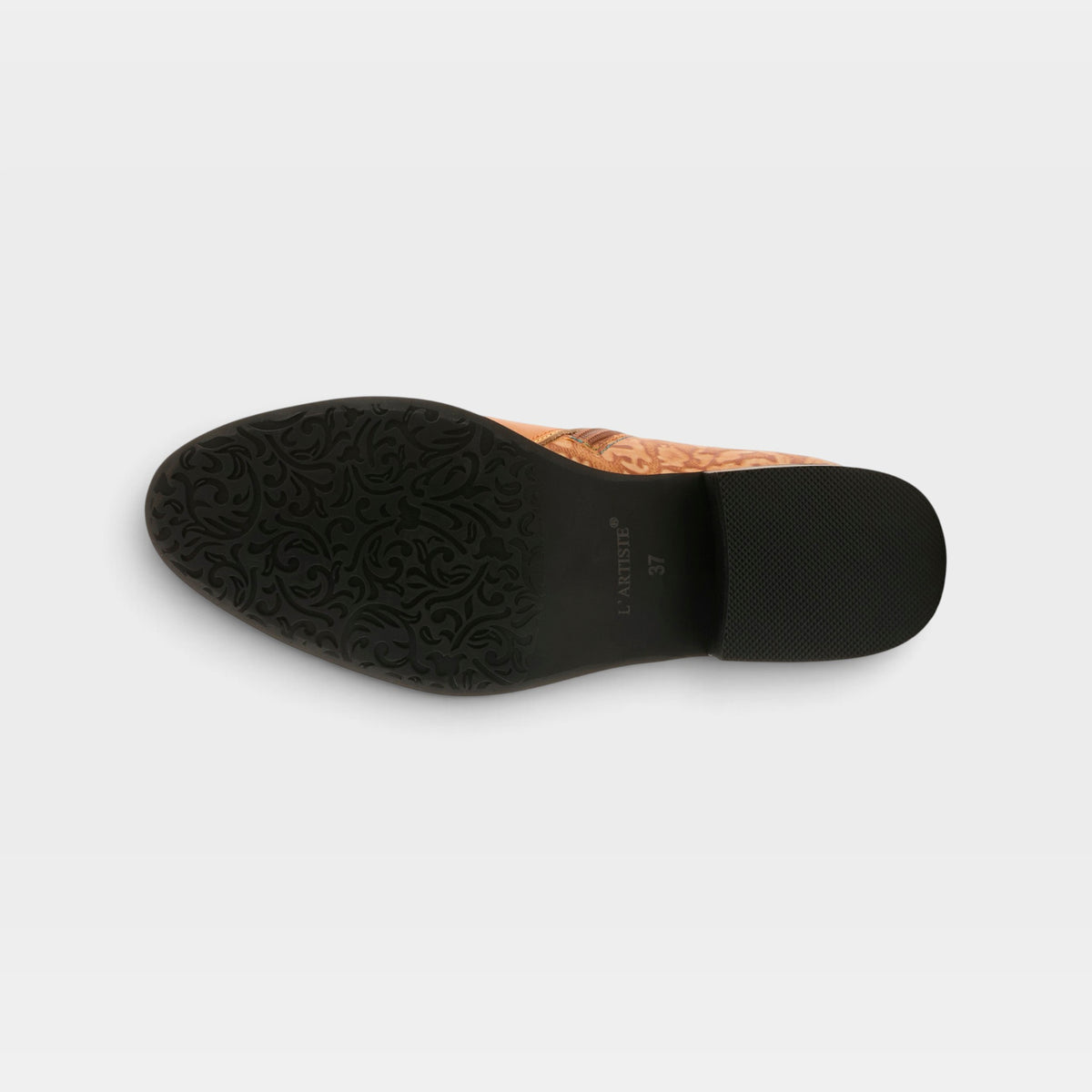 L'Artiste Tiatia boots in Camel, outsole view