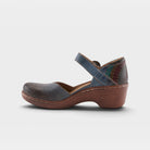 L'Artiste Veesome shoes in Blue Multi, side view