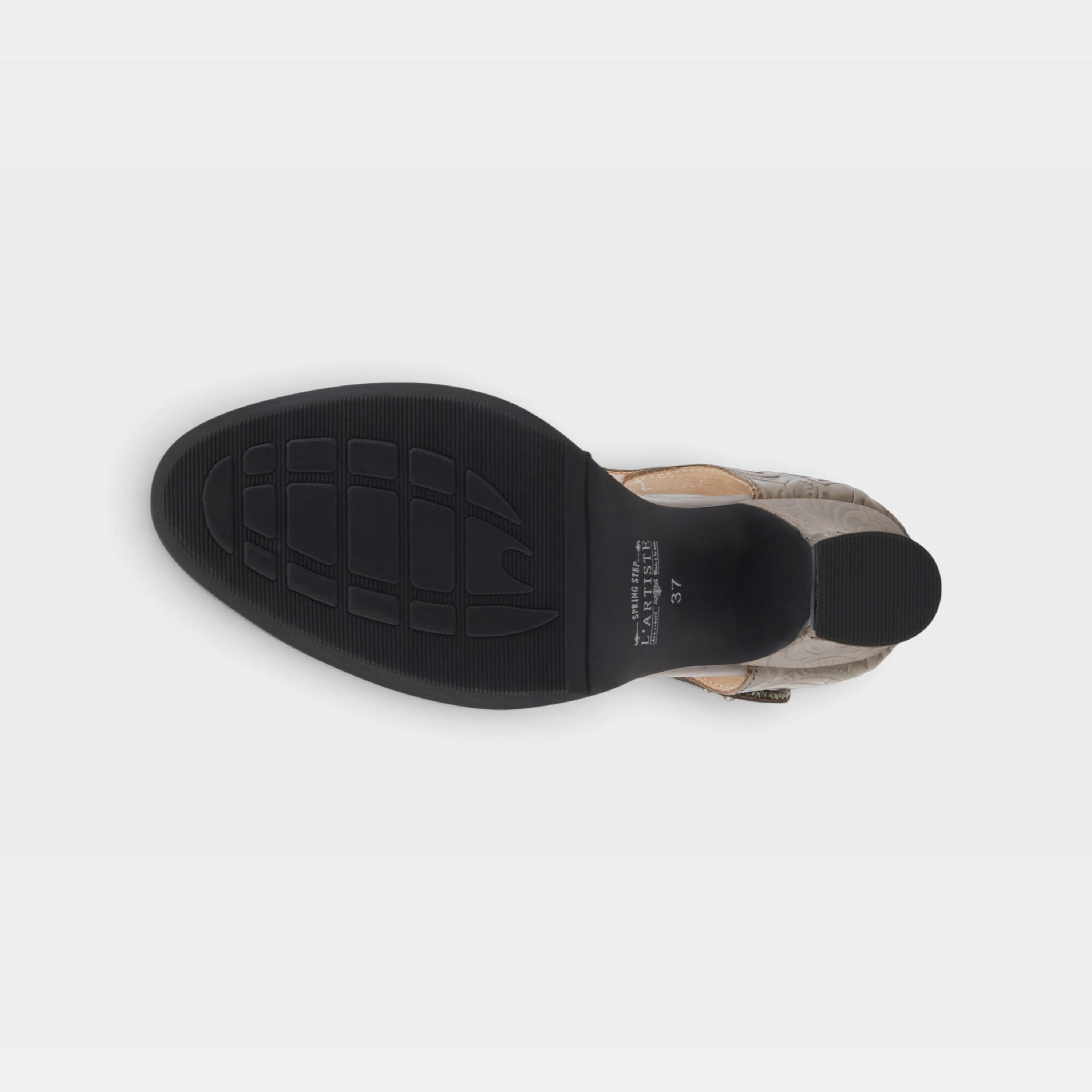 L'Artiste Visionary ankle strap shoes in Grey, outsole view