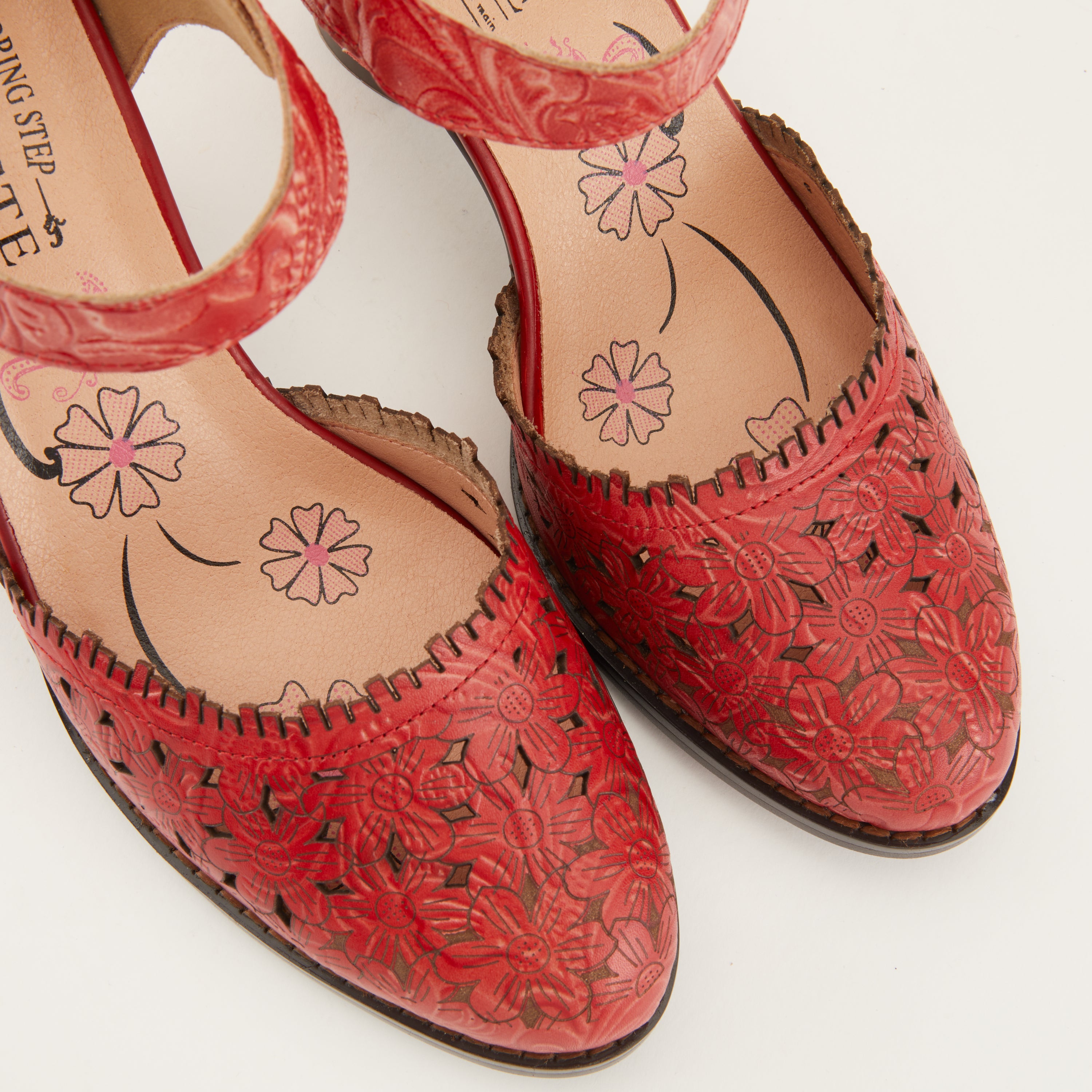 L'artiste Visionary Ankle Strap Shoe – Spring Step Shoes