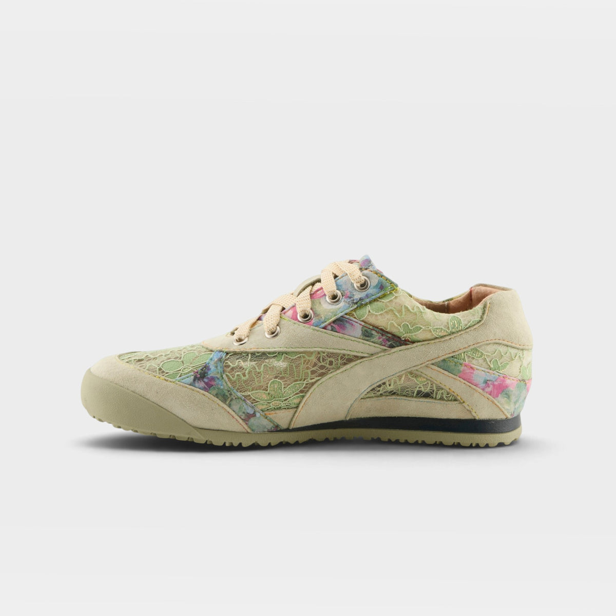L'Artiste Wavehello sneaker in Mint Green, side view