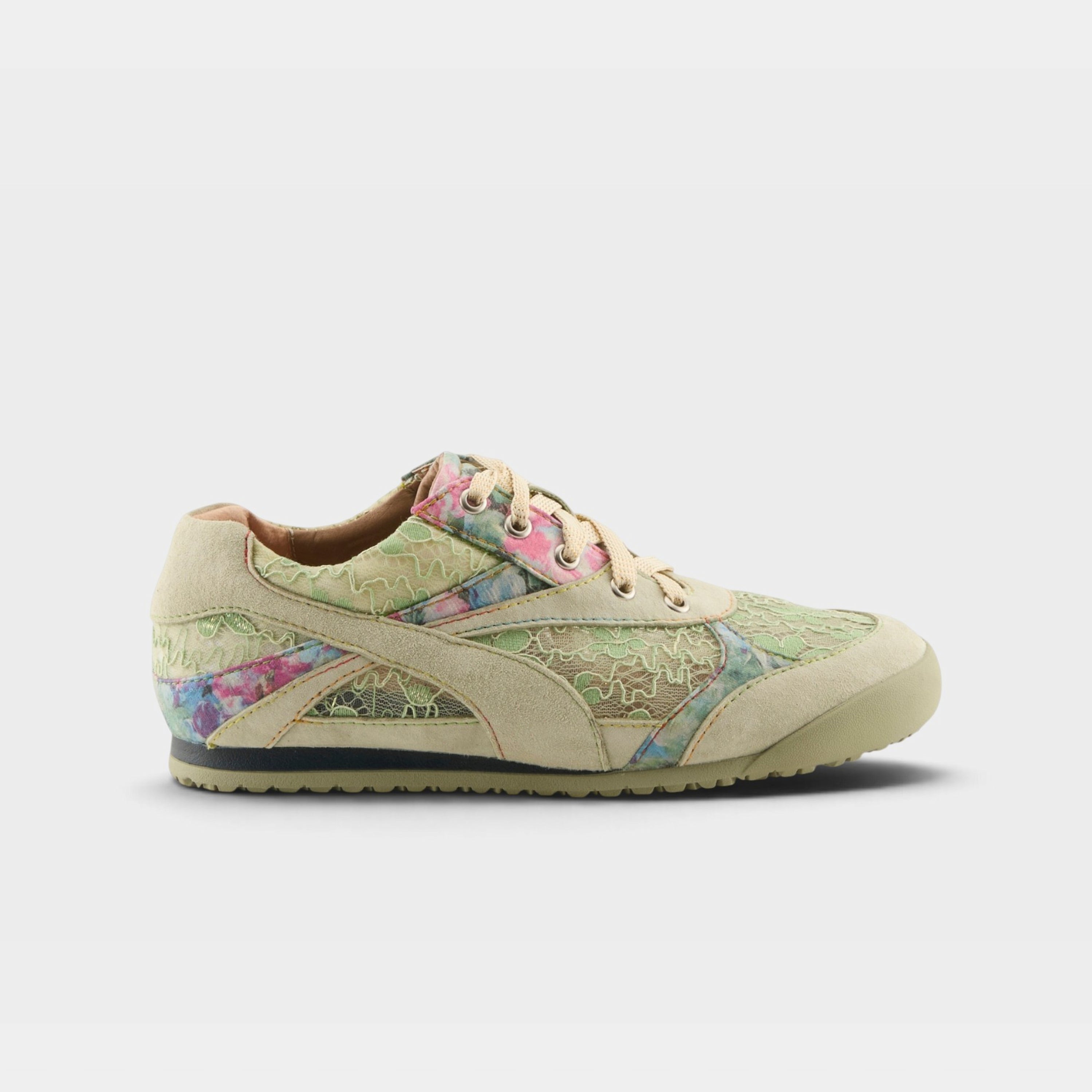 L'Artiste Wavehello sneaker in Mint Green, hero view