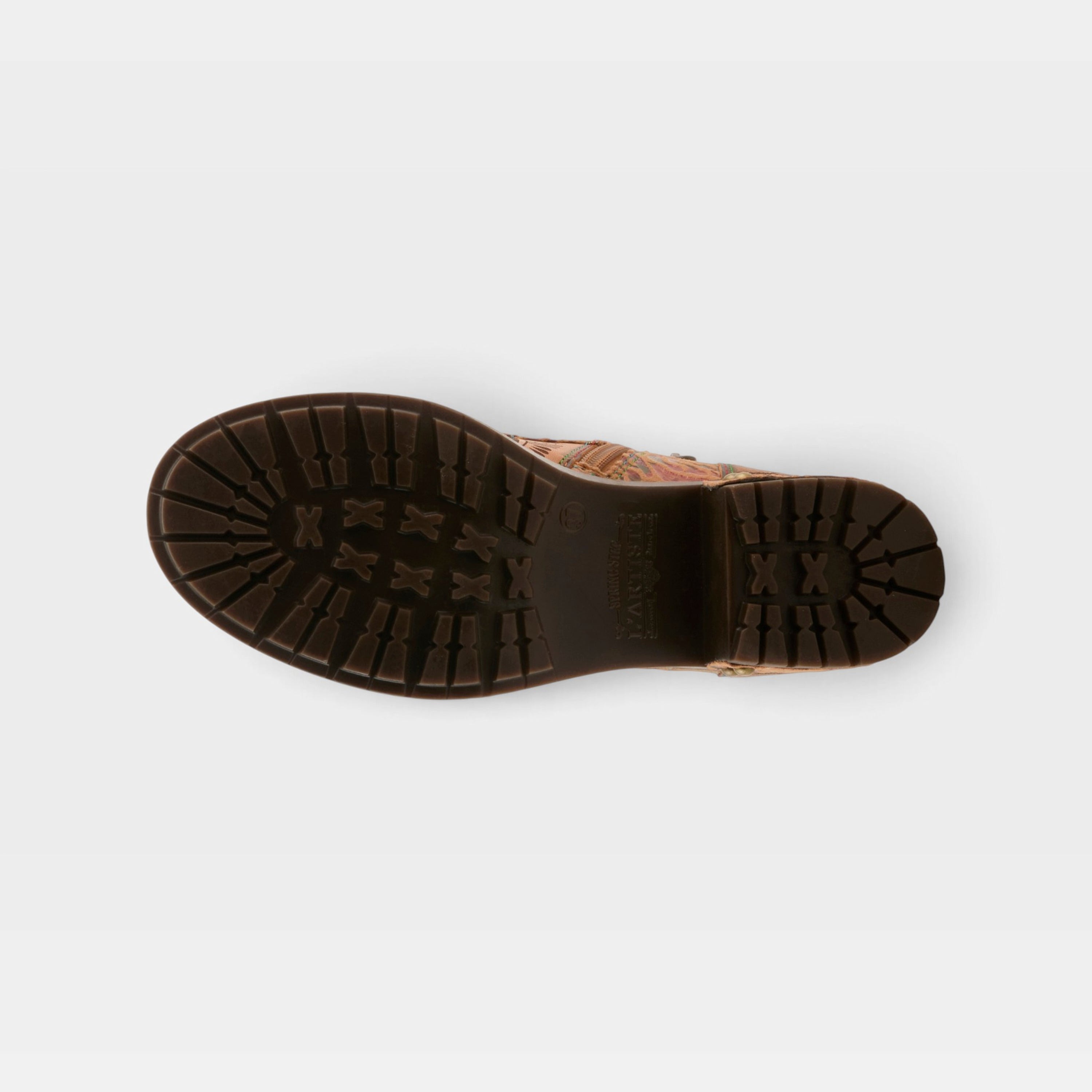L'Artiste Whitefish boots in Tan Multi, outsole view