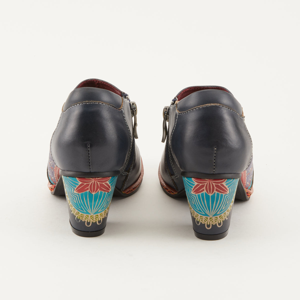 L'Artiste L'ARTISTE ZAMI SHOES shoe in red with handcrafted leather design