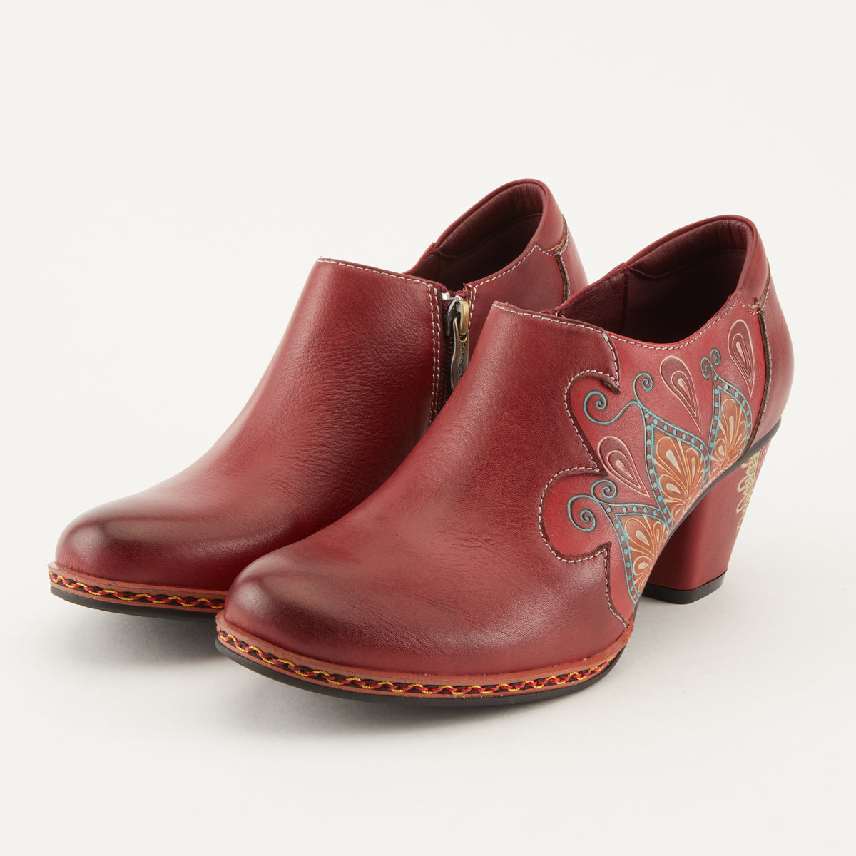 L'Artiste L'ARTISTE ZAMI SHOES shoe in red with handcrafted leather design