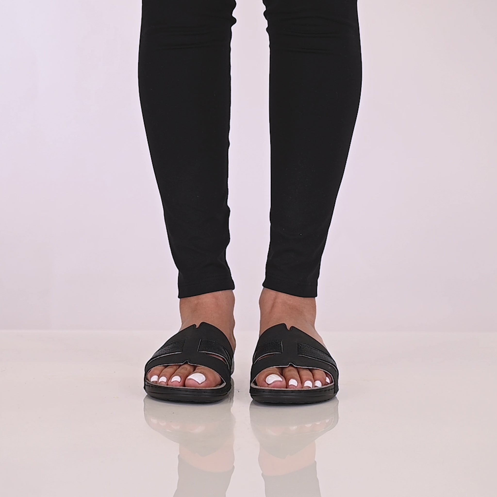 Flexus FLEXUS TETHYS SANDALS sandal in black with flexible sole