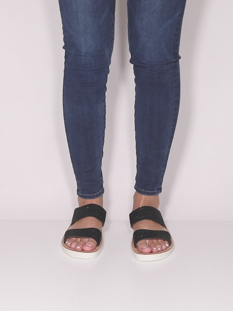 Flexus FLEXUS BAYSHORE SLIDE SANDALS sandal in black with flexible sole