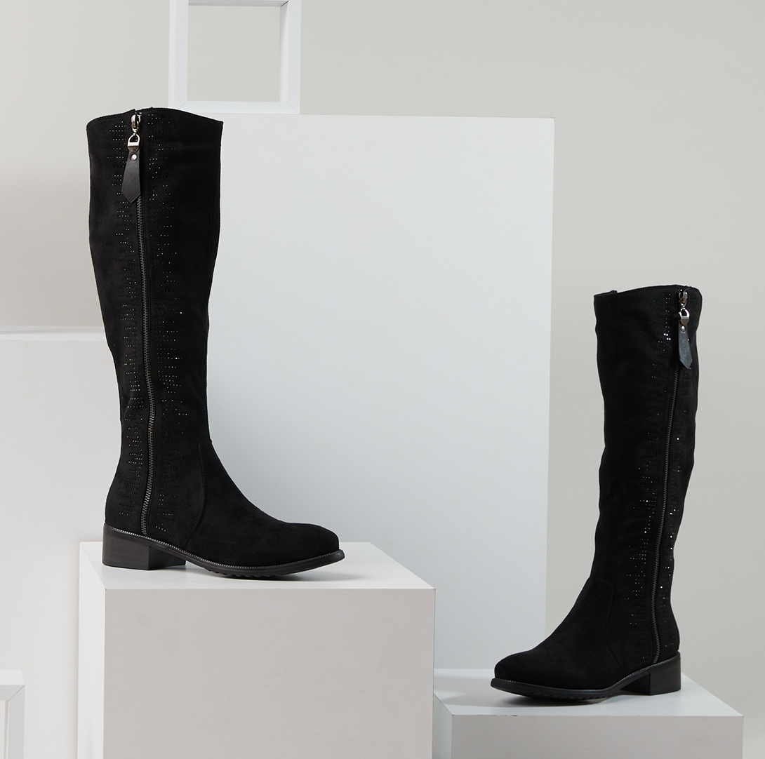 Azura Blackenbury women's boot in taupe with suede upper and zipper detail
