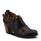 L'Artiste L'Artiste KACIE Shoes shoe in black with handcrafted leather design