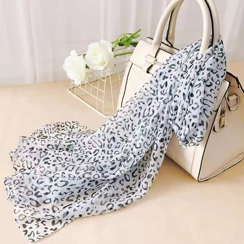 L'Artiste L'ARTISTE SCRF-SAFARI SCARF shoe in white multi with handcrafted leather design