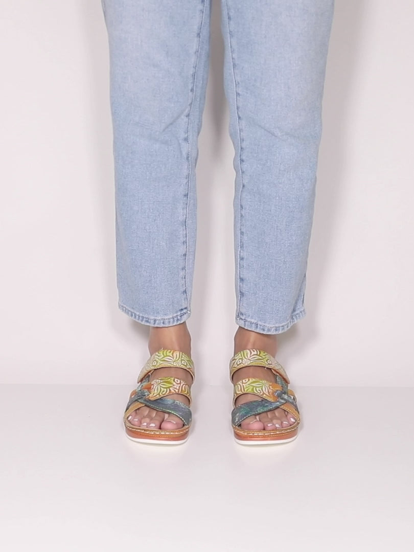 L'artiste Caiman Slide Sandal: Slip on Sandals – Spring Step Shoes